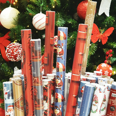 Praznični ukrasni papir za pakovanje Off Beat